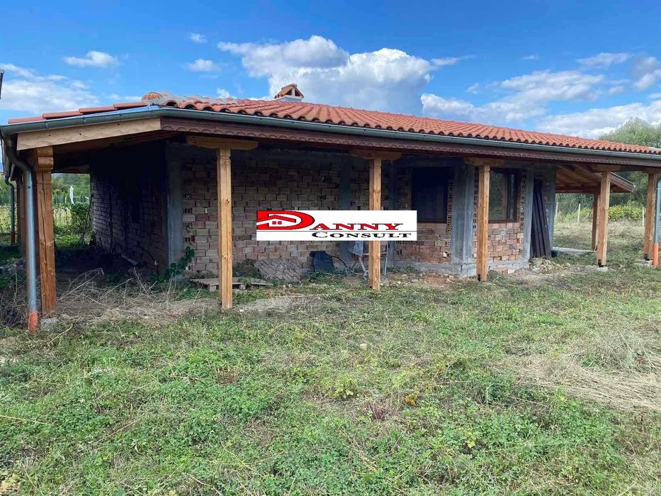 Новопостроена къща в с. Чакали - Еленски балкан