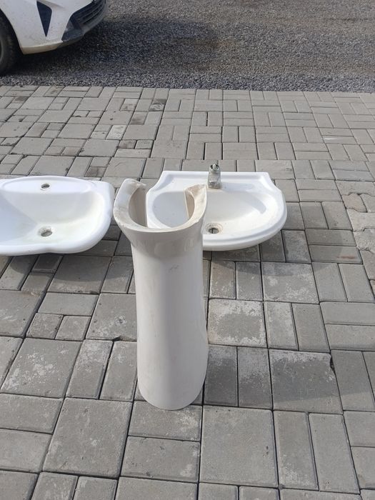 Продам раковину с пьедесталом