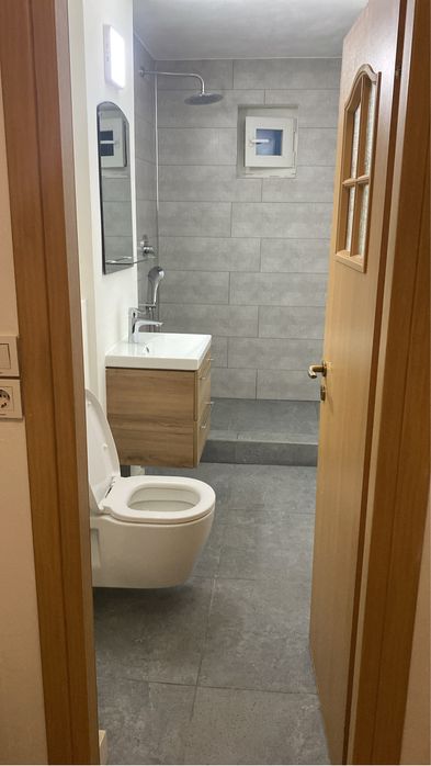 Apartament cu doua camere in blocul de vis-a-vis de spital