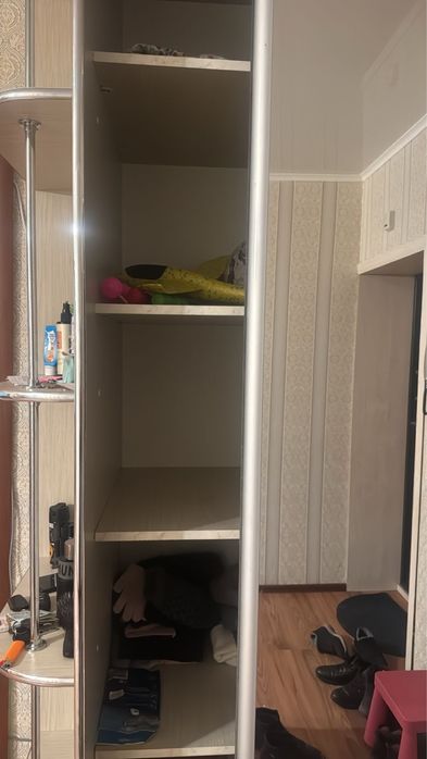 Срочно продам прихожую!