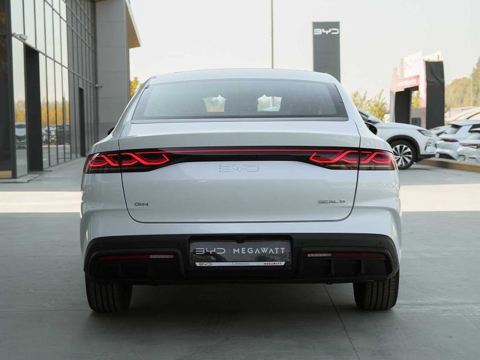 BYD Seal 6, 120 km Flagship