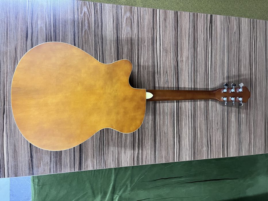 Гитара в отличном состоянии