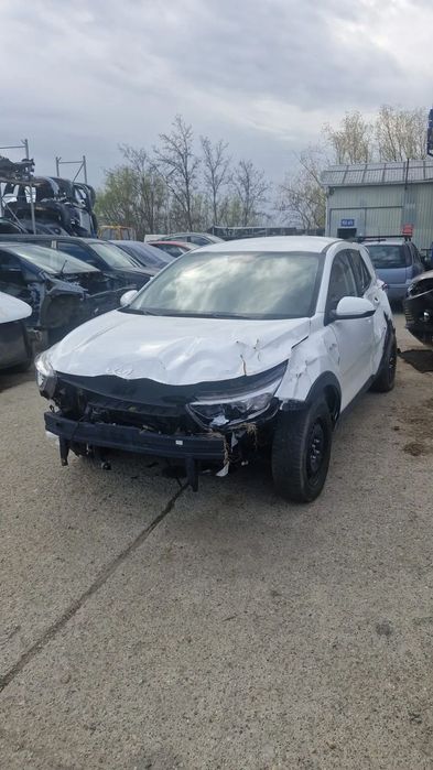 Dezmembram Kia Stonic an 2024 motor 1.2 benzina