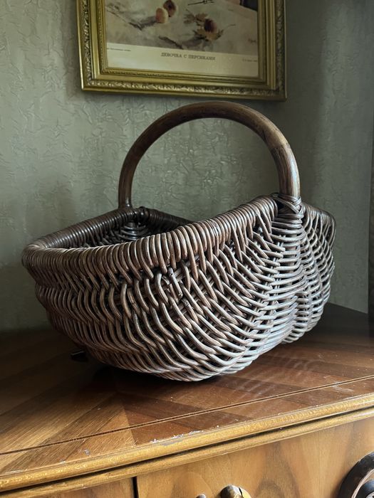 Корзина из ротанга