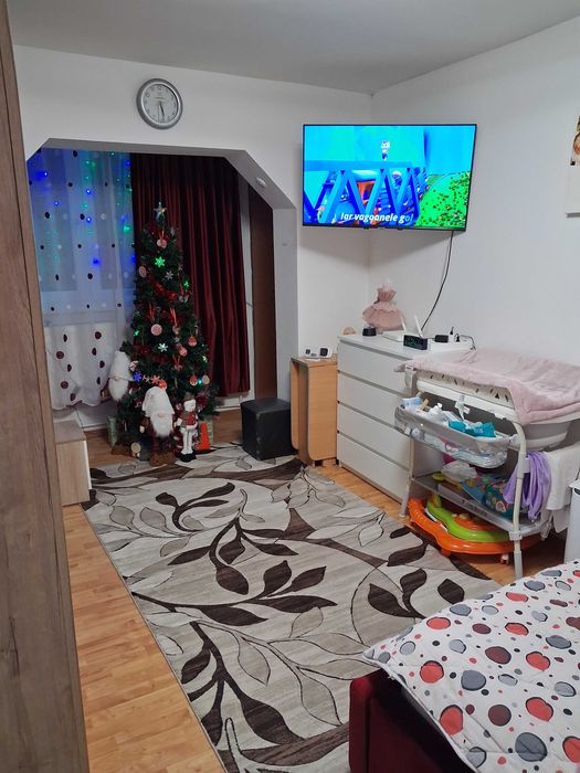 Vand apartament Aninoasa 2 camere