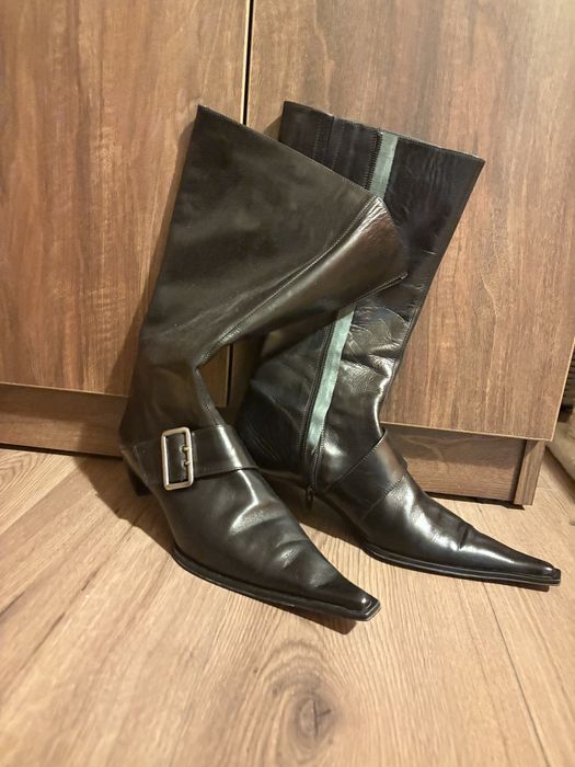 Ghete din piele cu toc mic