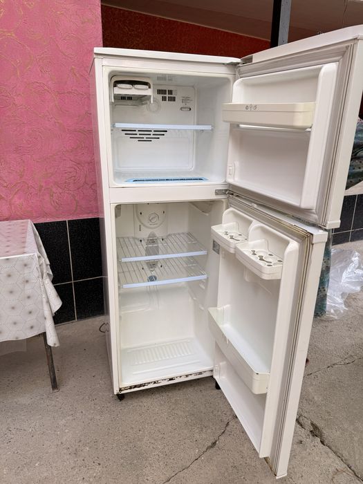 Продам Б/у холодильник