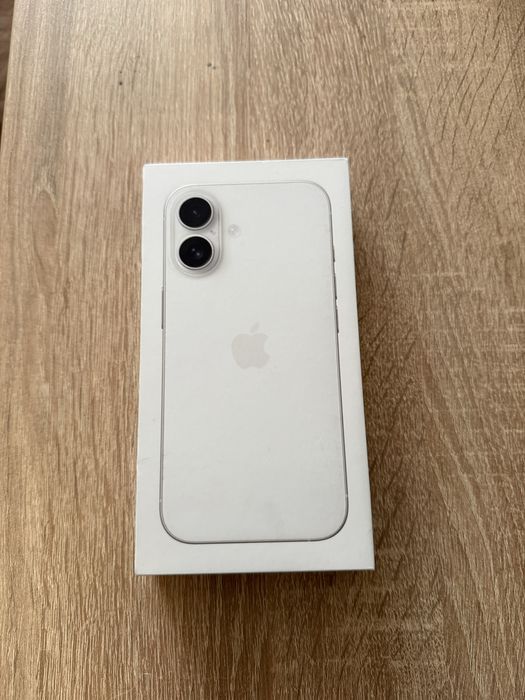 НЕРАЗОПАКОВАН iPhone 16, 128 GB.  с гаранция
