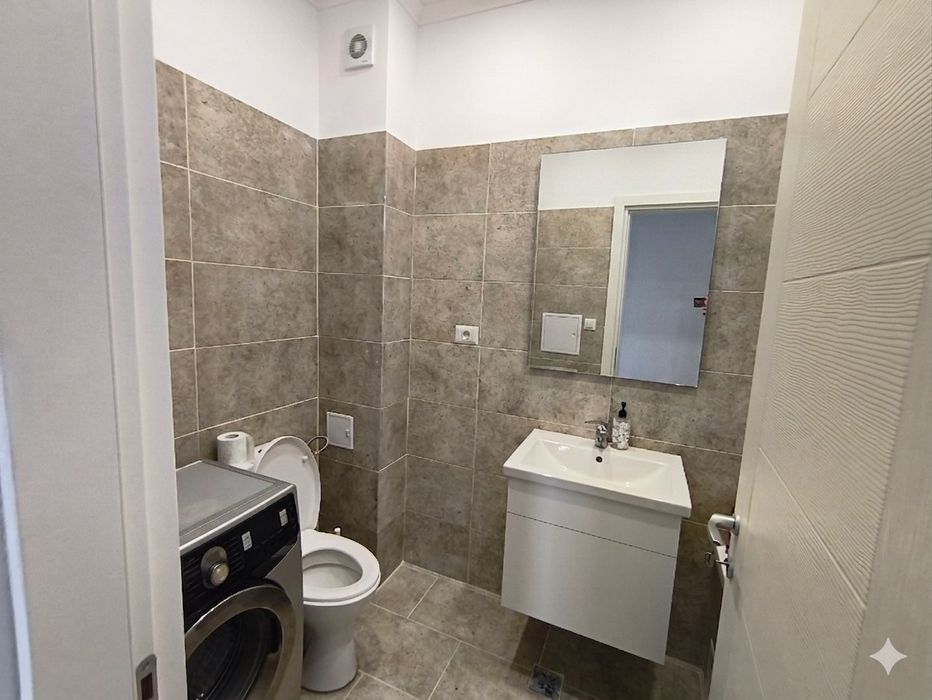 Apartament de 2 camere de închiriat