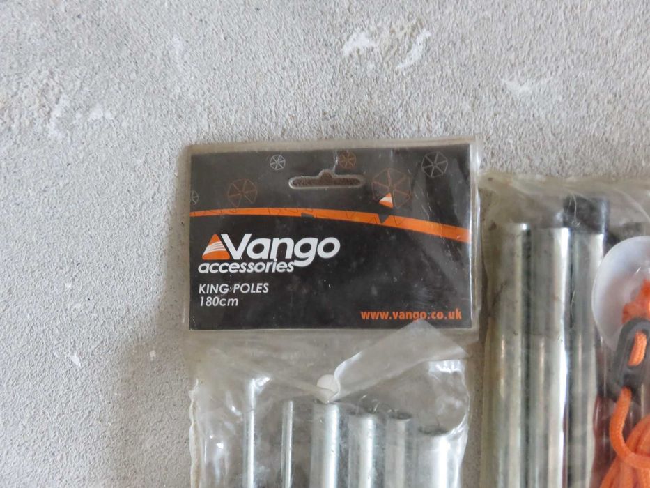 Бинокъл Steiner SkyHawk 3.0 10x42 и сгъваеми колчета  Vango