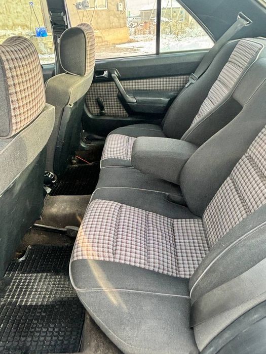 Мерс  190 2л автомат