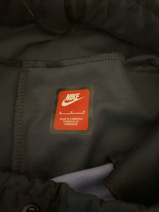 NIKE Tech Fleece
