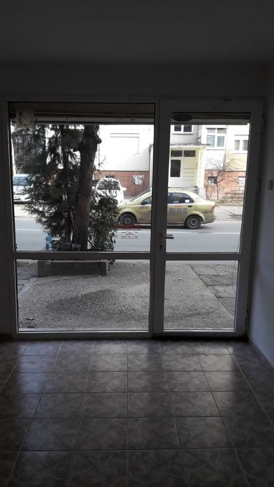 Дава се под наем Магазин в Стара Загора, Опълченски - 17 кв.м за 76.5 € - Снимка #1