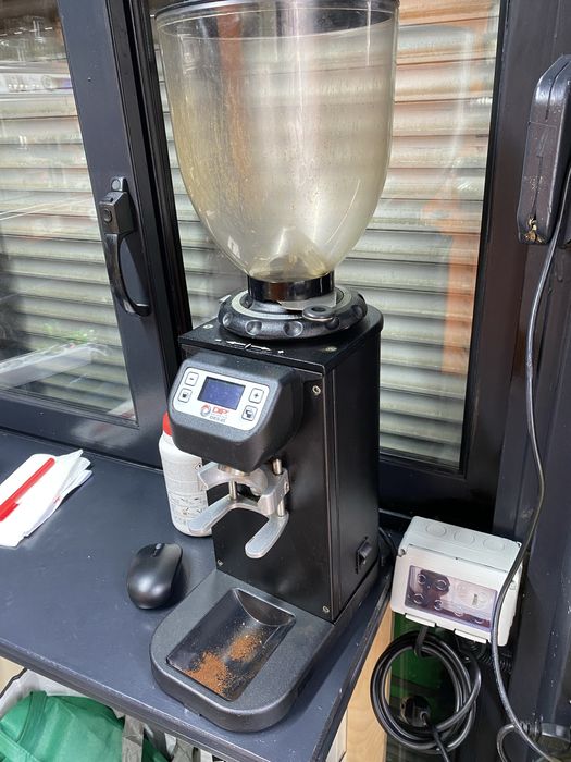 Chiosc cafea to go - cedare afacere sau locatie