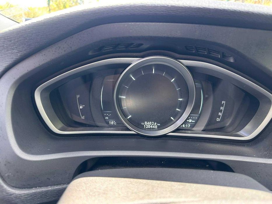 Volvo V40 D2 Summum Geartronic 2015