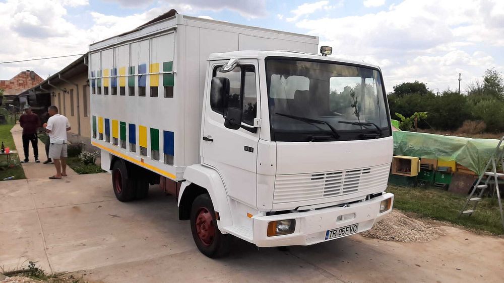 Camion apicol omologat Mercedes 814