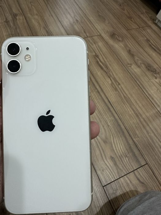 Продам айфон 11/128 гигов