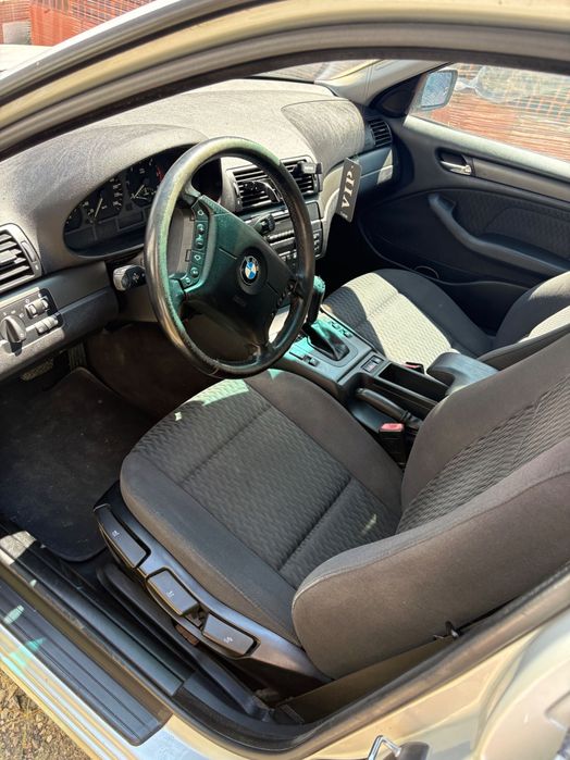 BMW 320d дизел колата е в добро състояние