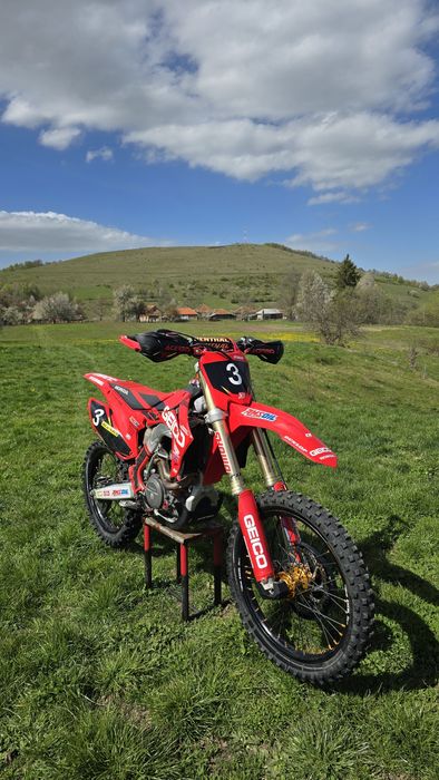 Vând Honda crf 250r