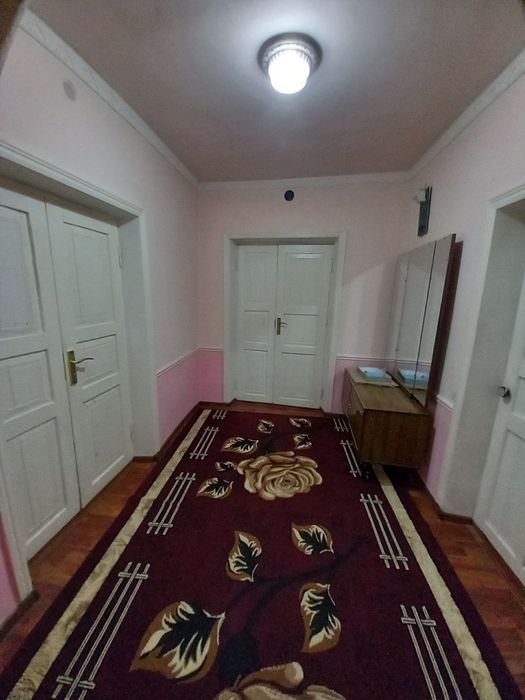 Uy joy sotiladi 2 qavatli srochna