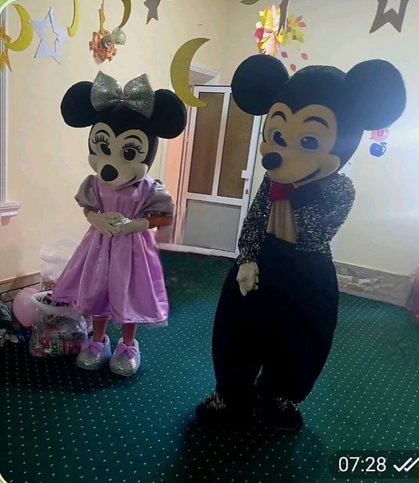 Микки к,из ва Микки уг'илбола кийими сотилади