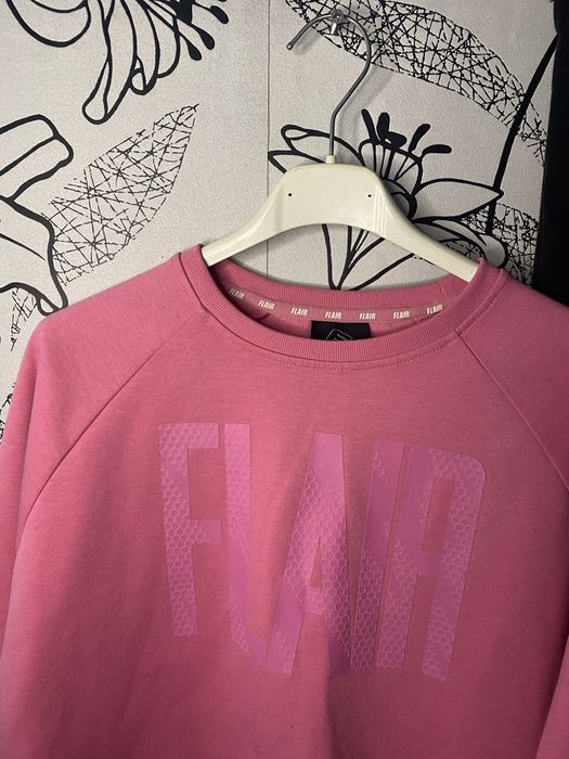 Спортни облекла всяка от тях струва по 15 евро