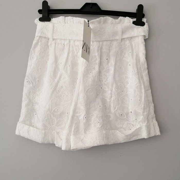 Оригинални нови Emporio Armani къси спортни панталони L, Zara S размер