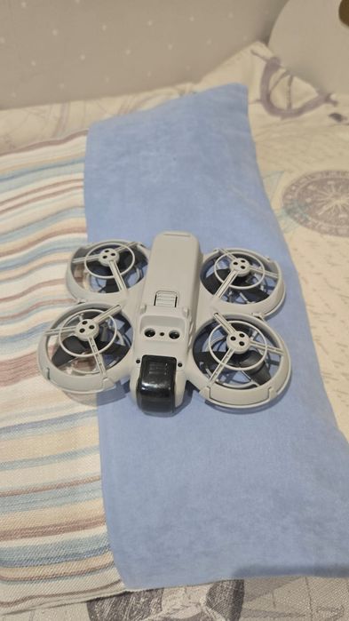 Квадрокоптер dji neo