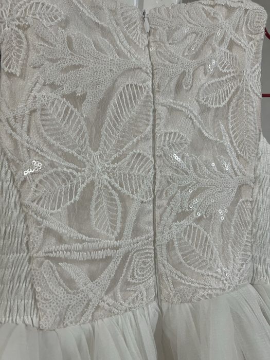 Нарядное платье для девочки