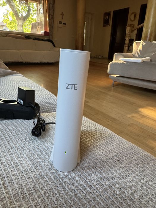 Router Gigabit Wi-Fi 6 ZTE H3601P AX1800 - Merge orice provider