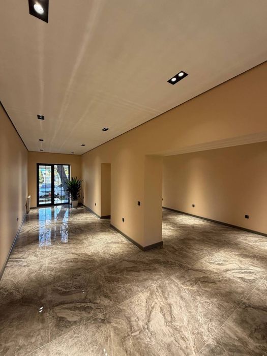 Продается нежилое помещение на ц 6 бадамзар