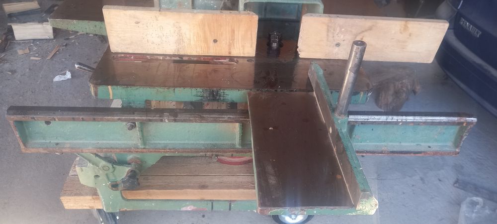 Петоперацона дърводелска машина