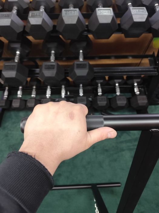 Успоредка - преносима, практична и сгъваема стойка за кофички