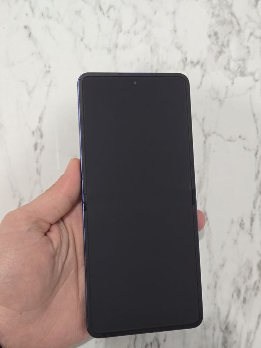 Vand/schimb Samsung Z Flip7 256gb