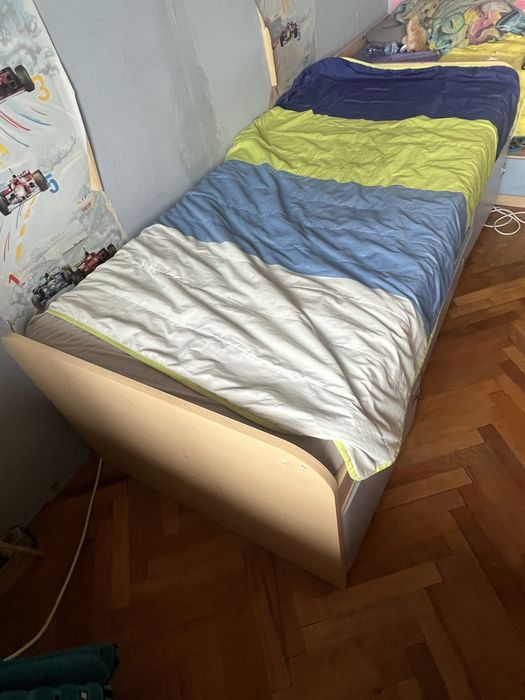 Шкаф и две легла