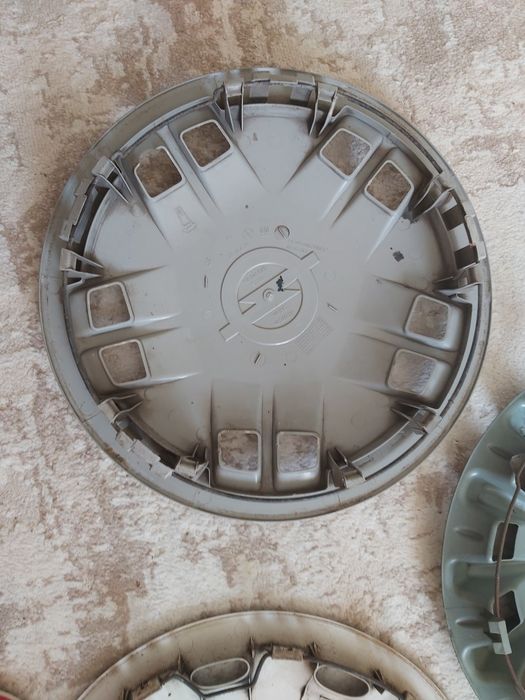 Колпаки на колёса 14.