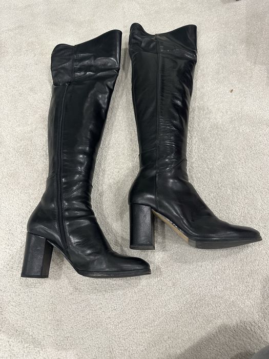 Le PEPE кожени ботуши високи над коляното.