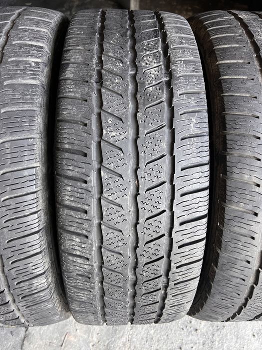 4 anvelope iarna 235/65/16 C , Continental !