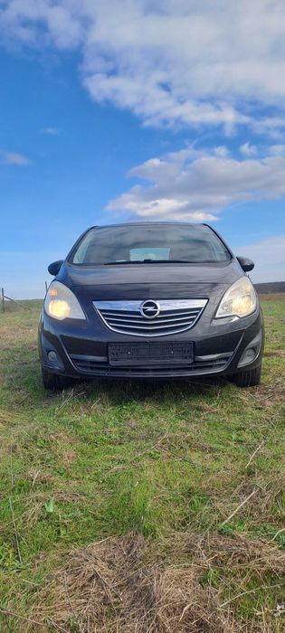 Опел Мерива Opel Meriva CDTI 1.3 95 к.с
