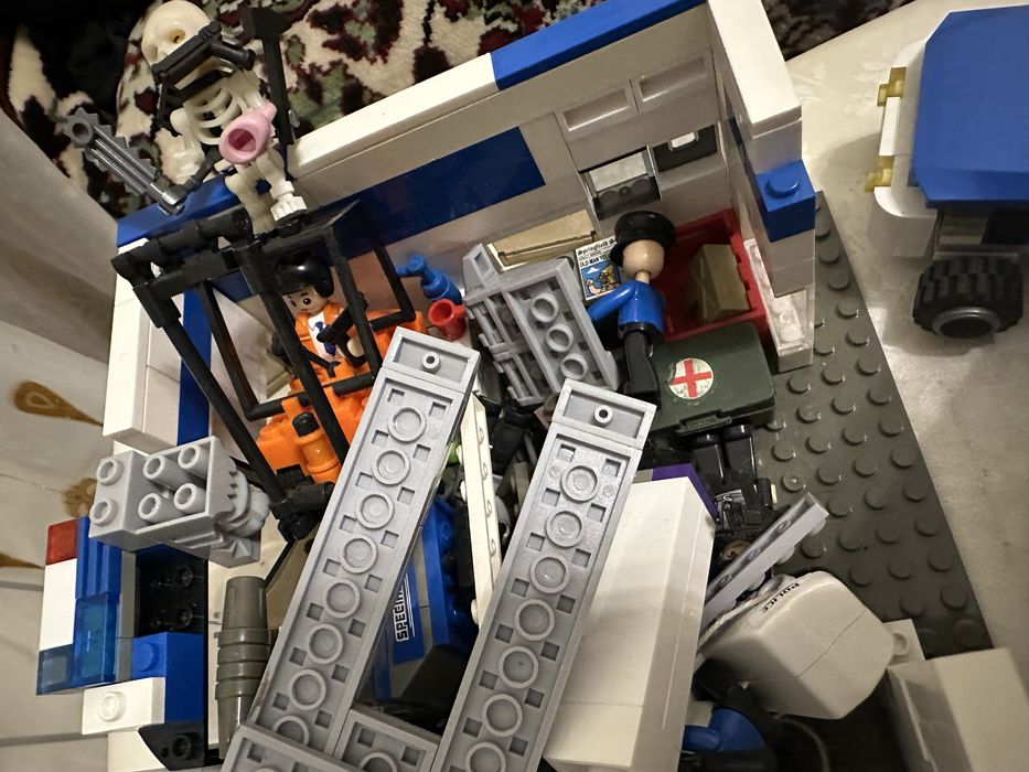 Конструктор лего