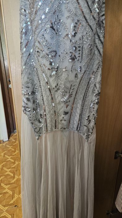 Продам новое вечернее платье