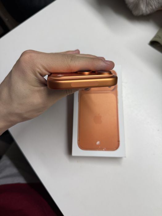 Айфон 17 про 256 гиг 100 акуи