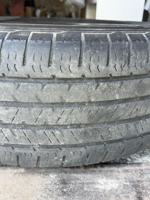 Продам летнию резину 245/65/17