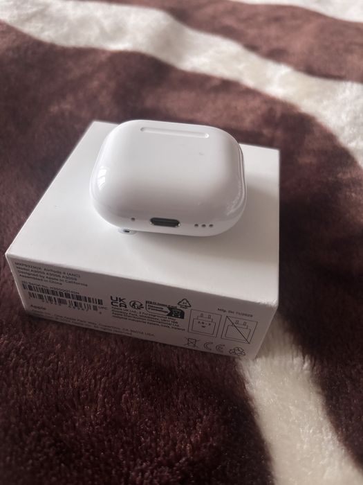 Vand Airpods 4 ANC noi