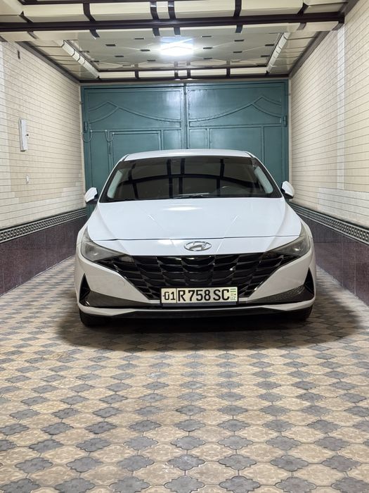 Hyundai elantra 2021
