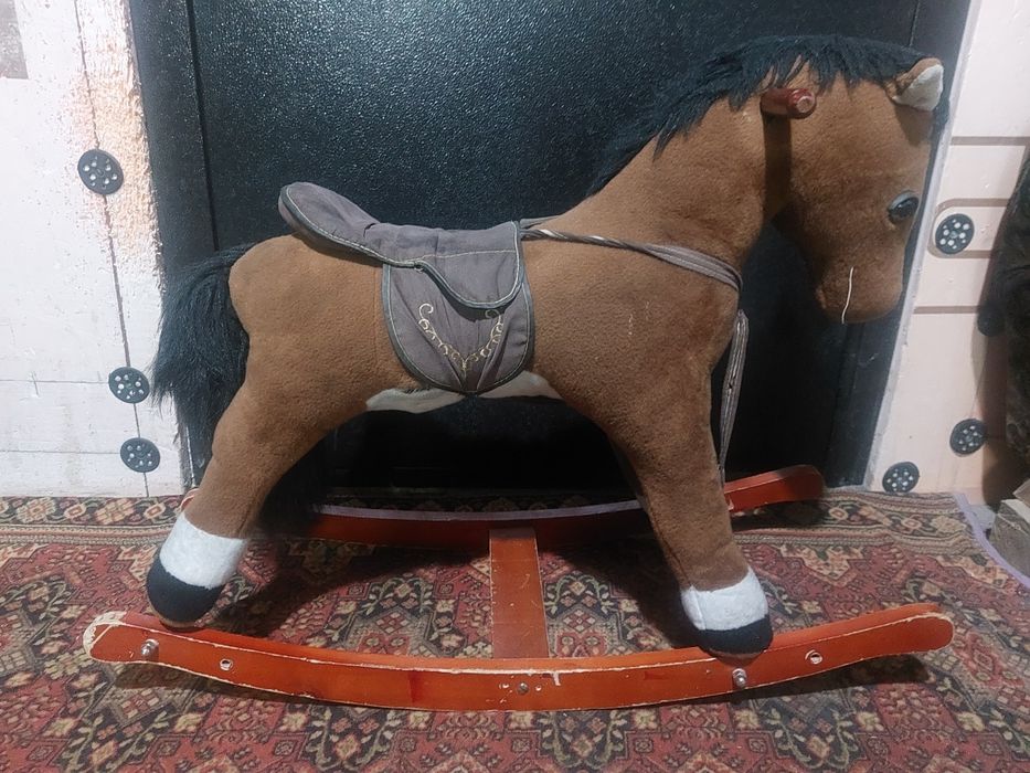 Детская лошадка качалка