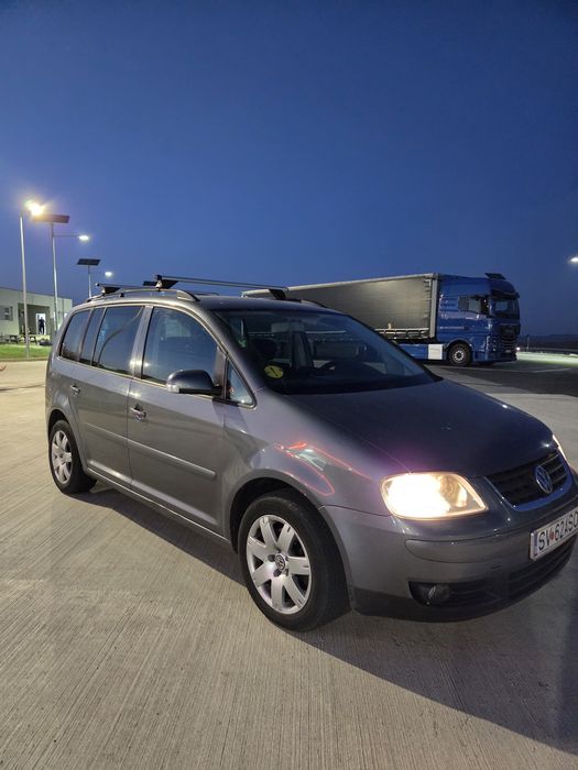 Volkswagen Touran 2005 diesel, 2.372 € — imagine 3