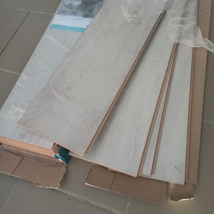 Продам ламинат 33 класс