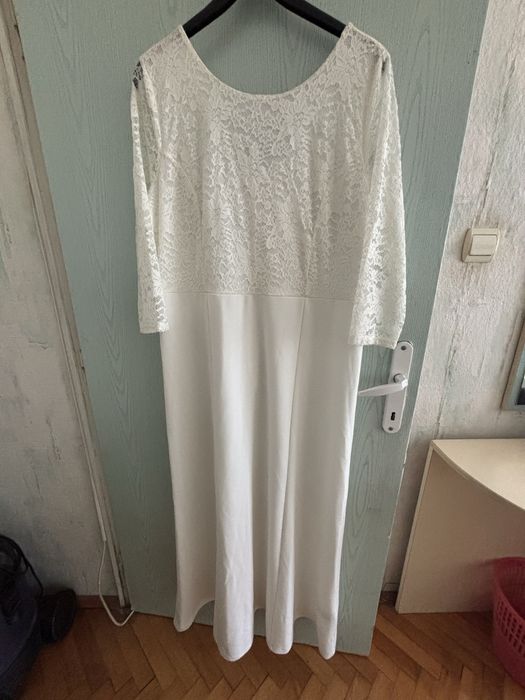 Официална бяла рокля