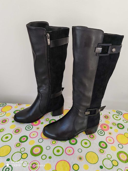 Дамски ботуши нови